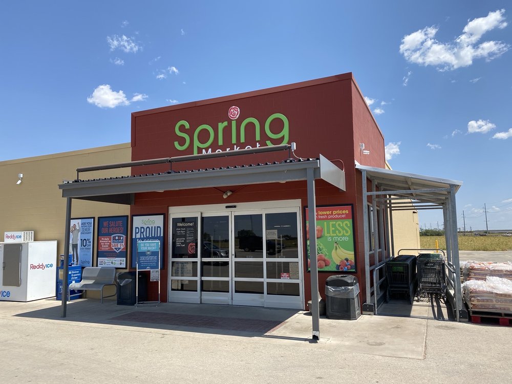 Spring Market Fuel Center Logo