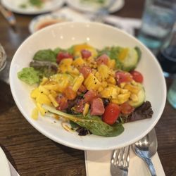 Kai Sushi Asian Fusion - Mango tuna salad