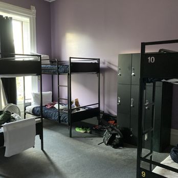 HI Sacramento Hostel - 10 bed Men's dormitory room on the 2nd floor. - Hostels Near Me - Sacramento, California