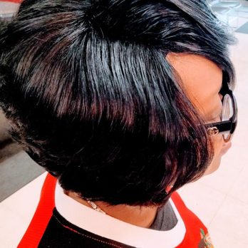Top That Salon - A full layered Bob - Hair Salons Near Me - Chicago, Illinois