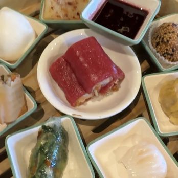 Tim Ho Wan - Dim sum platter - Dim Sum Near Me - Irvine, California Tim Ho Wan - Dim sum platter - Dim Sum Near Me - Irvine, California