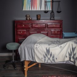 Valley Acupuncture Health Solutions - Treatment Room