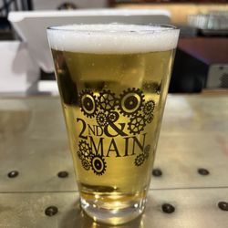 2nd & Main - Michelob ultra