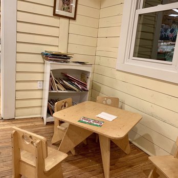 Locopops - Kid's area - Ice Cream & Frozen Yogurt Near Me - Durham, North Carolina