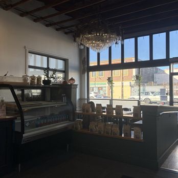 Alibi Coffee - Coffee & Tea Near Me - Los Angeles, California