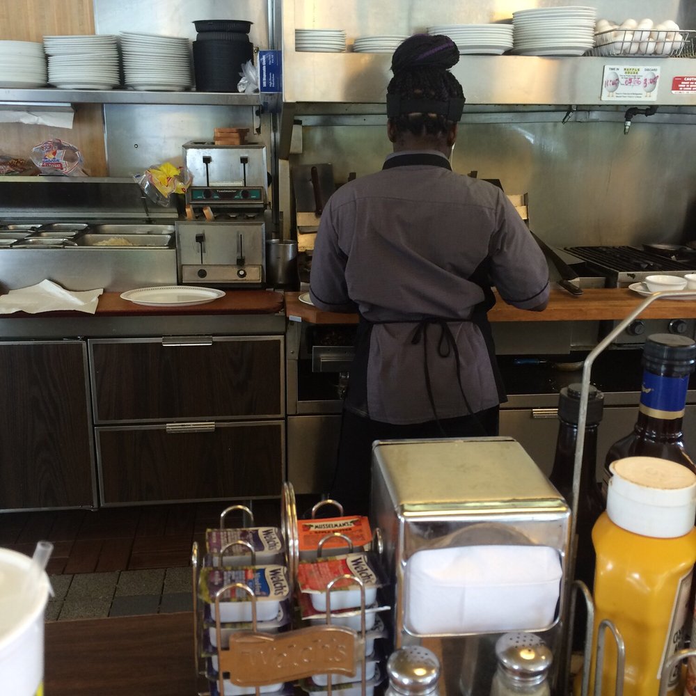 No gloves smh ! She should be fired ! No gloves smh ! She should be fired !