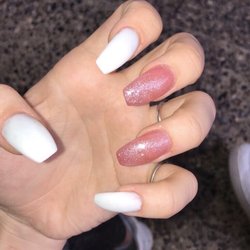 Happy Nails n Spa