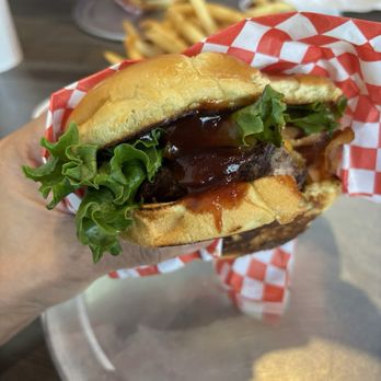Burger Me! - Smashed - Burgers Near Me - South Lake Tahoe, California Burger Me! - Smashed - Burgers Near Me - South Lake Tahoe, California