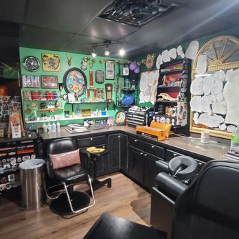 Big Kountry Tattoo Collective - Tattoo Near Me - Moyock, North Carolina Big Kountry Tattoo Collective - Tattoo Near Me - Moyock, North Carolina