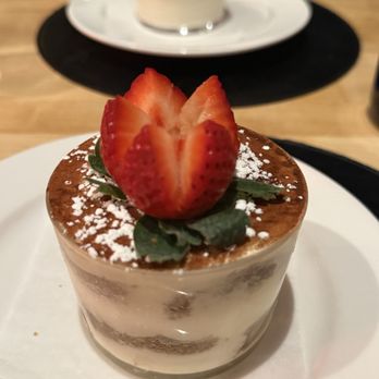 Nonna Dora’s - Tiramisu dessert Yum - Pasta Shops Near Me - New York, New York