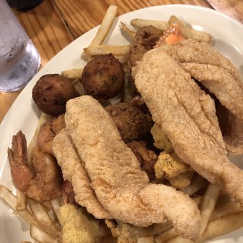 Catfish King - Seafood platter - Seafood Near Me - Livingston, Texas