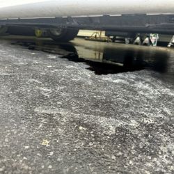 Valvoline Instant Oil Change - Oil leak in my garage