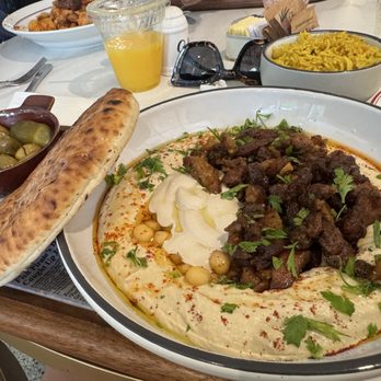 Cafe Landwer - Chicken shawarma hummus bowl - Breakfast & Brunch Near Me - Hallandale Beach, Florida Cafe Landwer - Chicken shawarma hummus bowl - Breakfast & Brunch Near Me - Hallandale Beach, Florida