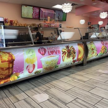 Micho Love - Inside Counter - Ice Cream & Frozen Yogurt Near Me - West Saint Paul, Minnesota