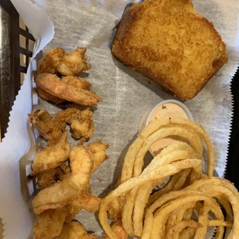 Stonington's Seafood - Shrimp, onion rings, corn bread - Seafood Near Me - Orlando, Florida