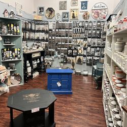 Burlap & Lace Marketplace - Art supplies galore