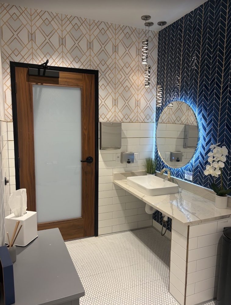 Salted Beauty Co. Logo