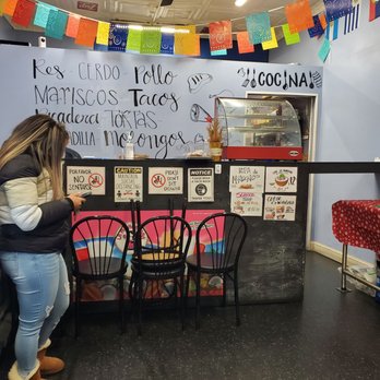 Rinconcito Latino Restaurante - Latin American Near Me - Linden, New Jersey