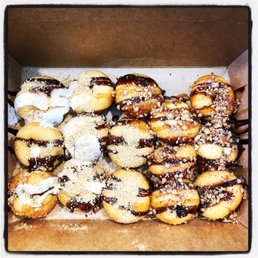 S'mores topped to the left and turtle topped to the right