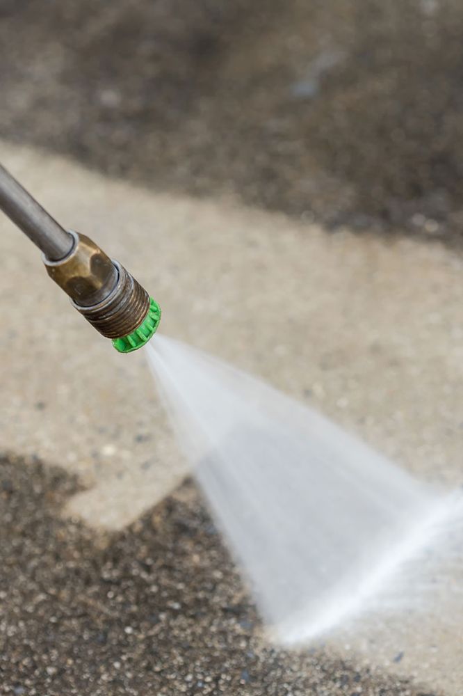 Vaquiz Landscaping and Tree Service - tree service in Hyattsville, MD