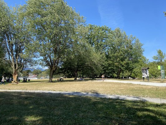 John Hendry Park (Trout Lake Park) by null