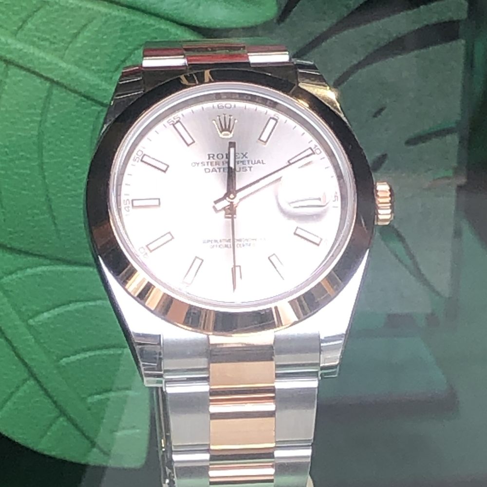 GEARYS Beverly Hills - Nice I prefer men's watches for the size :) - Jewelry Near Me - Beverly Hills, California