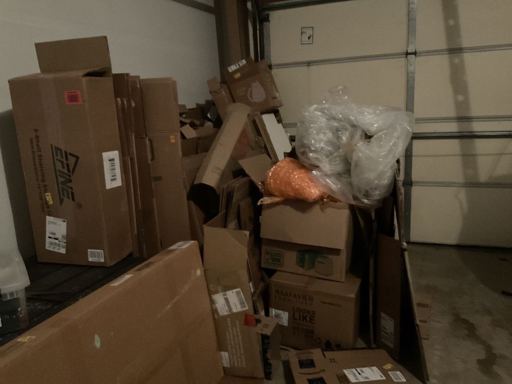 DAAB INDUSTRIES Updated September 2024 Chicago, Illinois Junk