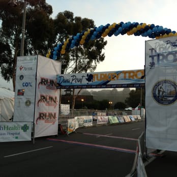 Dana Point Turkey Trot - 2012 starting line - Races & Competitions Near Me - Dana Point, California