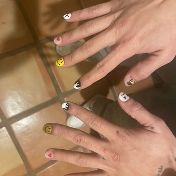 Kitty Nails And Spa - Custom nail art - Nail Salons Near Me - Chino Hills, California