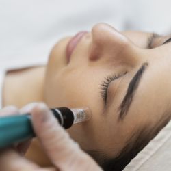K Beauty Skin Clinic - Experience the 3 in 1 Korean Glass Glow Skin Exfoliation - Electroporation - Ultrasound