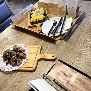 Moom Muum  - popcorn chicken. mango rice. lychee sparkling tea - Thai Near Me - Dallas, Texas
