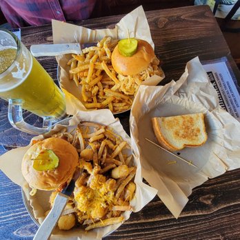 Broderick - Johnny Cash Burger with Poutine Fries, Gold Rush Burger with Garlic Fries, Kids Grilled Cheese, Seismic Tremor Lager. - Burgers Near Me - Walnut Creek, California