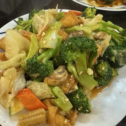 Golden Bowl - Bean curd and vegetables