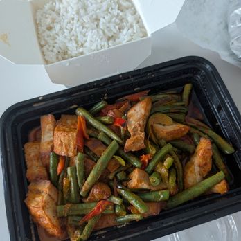 Sukjai Thai Food - E6. Pad Prik Khing with Pork Belly - Food Trucks Near Me - Austin, Texas Sukjai Thai Food - E6. Pad Prik Khing with Pork Belly - Food Trucks Near Me - Austin, Texas