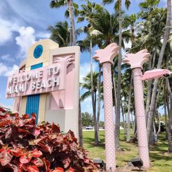 Welcome To Miami Beach Sign