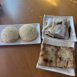 Baked Roast Port Bun, Beef Rice Noodle Roll, Turnip Cake.