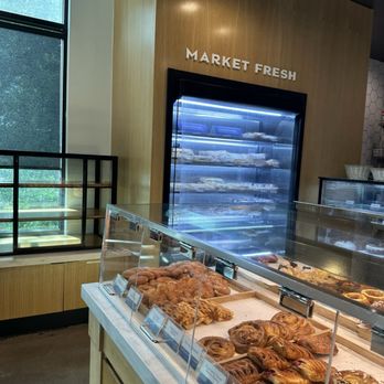 Paris Baguette - Bakeries Near Me - Austin, Texas Paris Baguette - Bakeries Near Me - Austin, Texas