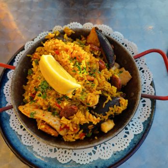 Puerto 27 Peruvian Kitchen & Pisco Bar - Paella - Peruvian Near Me - Pacifica, California Puerto 27 Peruvian Kitchen & Pisco Bar - Paella - Peruvian Near Me - Pacifica, California
