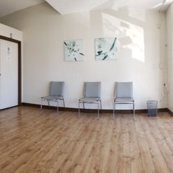 E & J Medical Services - Anaheim - Waiting room.