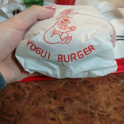 Burger Yogui - Ni Five Guys ni Five Goys. Yogui Burger!