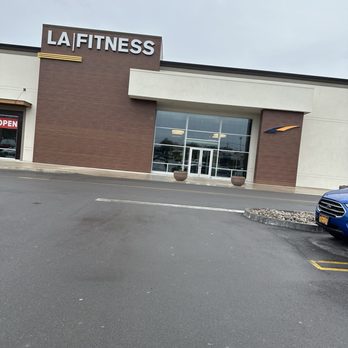 LA Fitness - Gyms Near Me - Fairport, New York