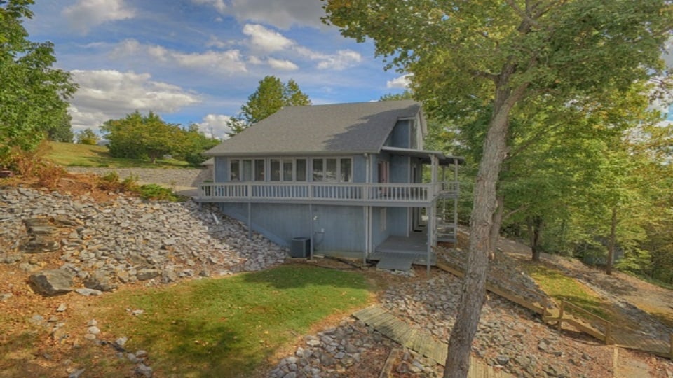 1ST REALTY GROUP KENTUCKY LAKE & LAKE BARKLEY REAL ESTATE Updated