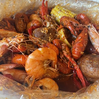 Cap't Loui - Crawfish and Shrimp Pick 3 Seafood Combo - Cajun/Creole Near Me - Providence, Rhode Island Cap't Loui - Crawfish and Shrimp Pick 3 Seafood Combo - Cajun/Creole Near Me - Providence, Rhode Island