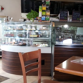 Le Delice - Cafes Near Me - Walthamstow, XGL