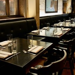 Heritage Tavern - Inside tables