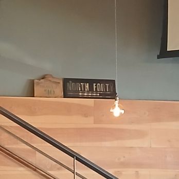 North Forty Beer - Inside the restaurant - Brewpubs Near Me - Roseburg, Oregon North Forty Beer - Inside the restaurant - Brewpubs Near Me - Roseburg, Oregon