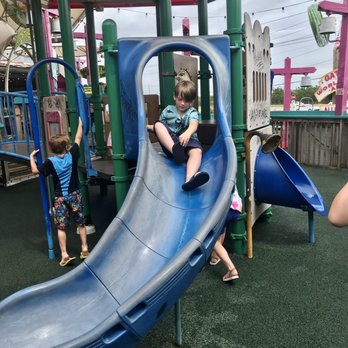 Fudpucker's - Play area for kids - Seafood Near Me - Destin, Florida