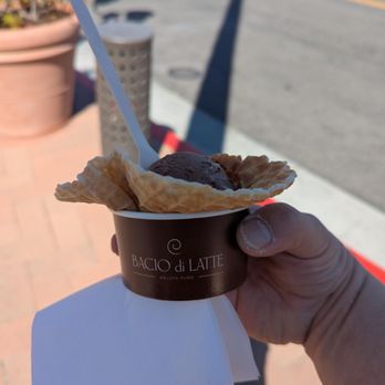 Bacio di Latte - Belgian chocolate - Gelato Near Me - Newport Beach, California Bacio di Latte - Belgian chocolate - Gelato Near Me - Newport Beach, California