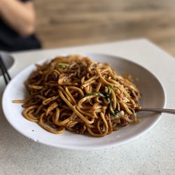 Tasty Noodle House - Shanghai Style Chow Mein Thick Noodle