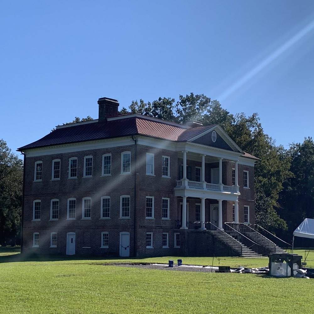 Drayton Hall - Side view - Museums Near Me - Charleston, South Carolina Drayton Hall - Side view - Museums Near Me - Charleston, South Carolina